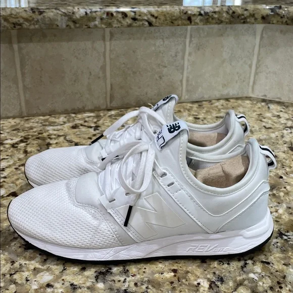 New Balance 247 White Athletic Shoes Women’s - Picture 1 of 7